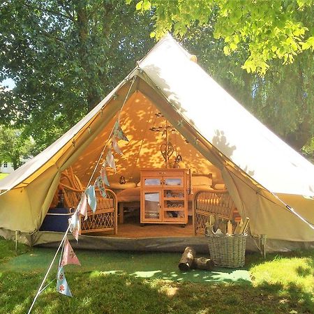 Oxford Riverside Glamping Ngoại thất bức ảnh