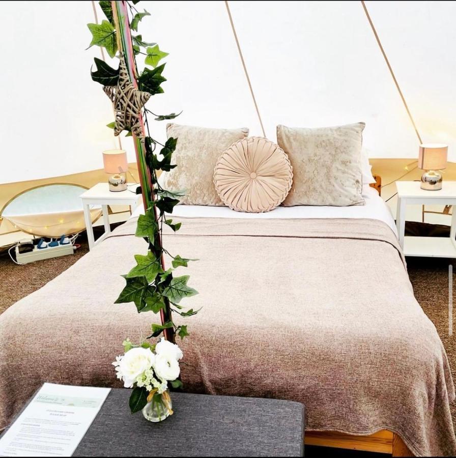 Oxford Riverside Glamping Ngoại thất bức ảnh