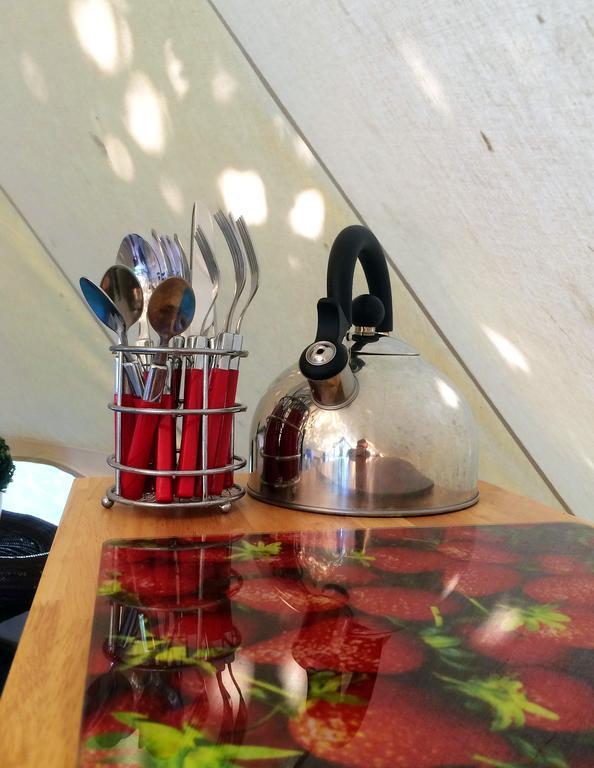 Oxford Riverside Glamping Ngoại thất bức ảnh