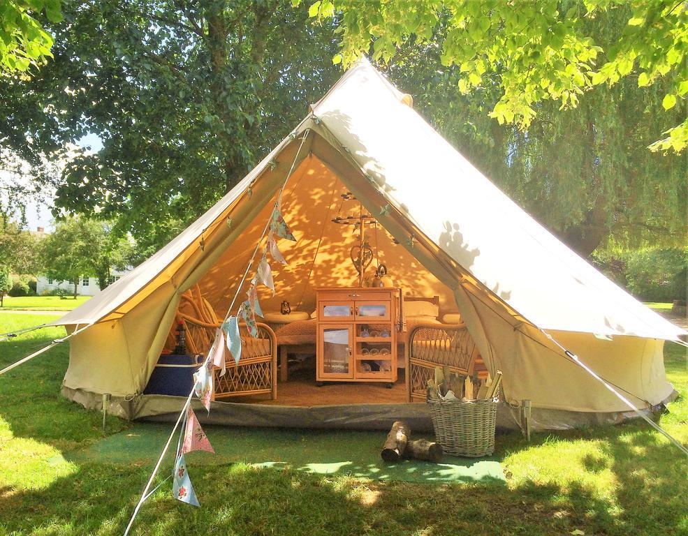 Oxford Riverside Glamping Ngoại thất bức ảnh