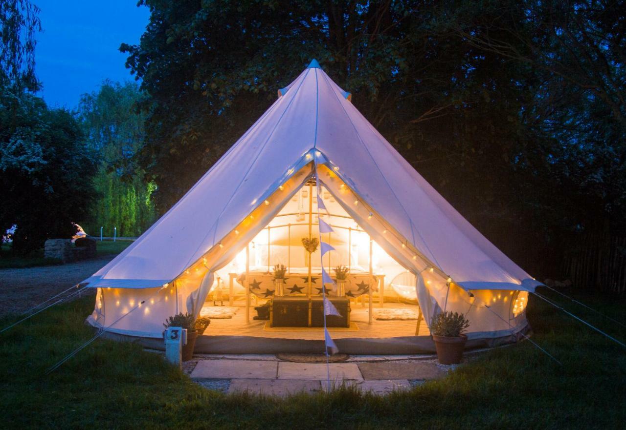 Oxford Riverside Glamping Ngoại thất bức ảnh